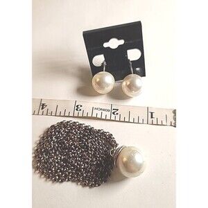 Vintage Faux Pearl & Silvertone 34" Necklace &Matching Clip Earrings Jewelry Set